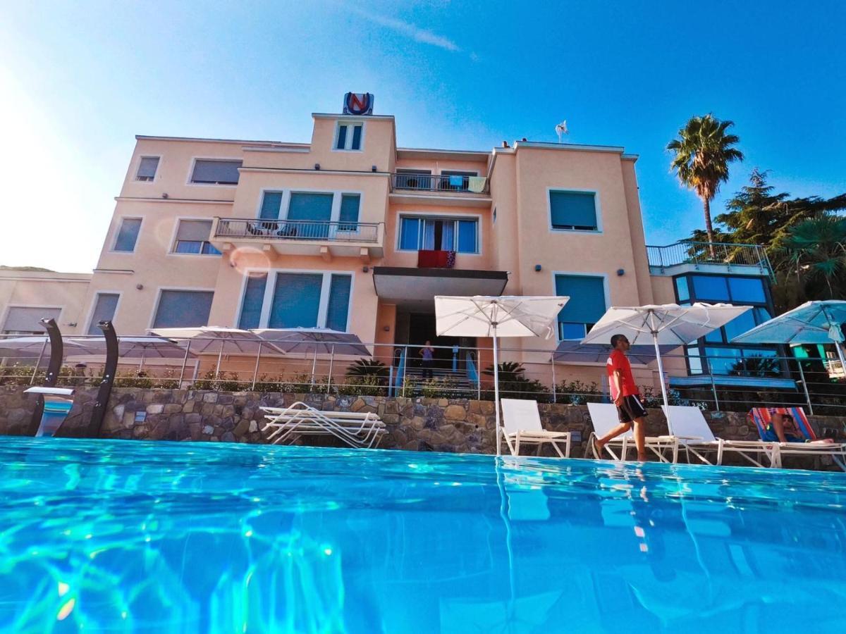 Hotel Napoleon Sanremo Bagian luar foto