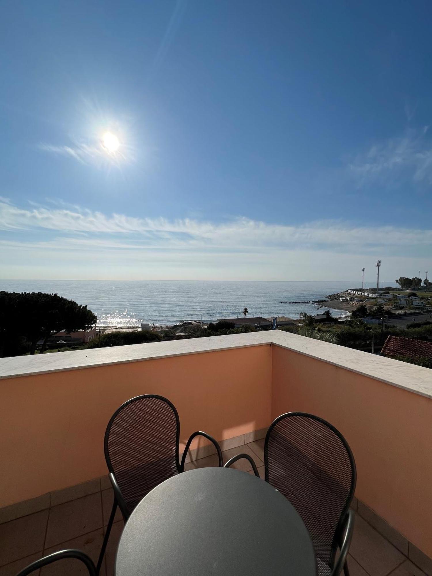 Hotel Napoleon Sanremo Bagian luar foto