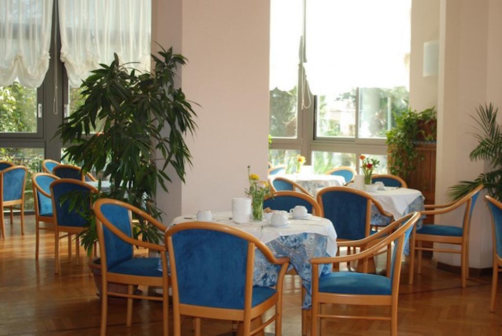 Hotel Napoleon Sanremo Bagian luar foto